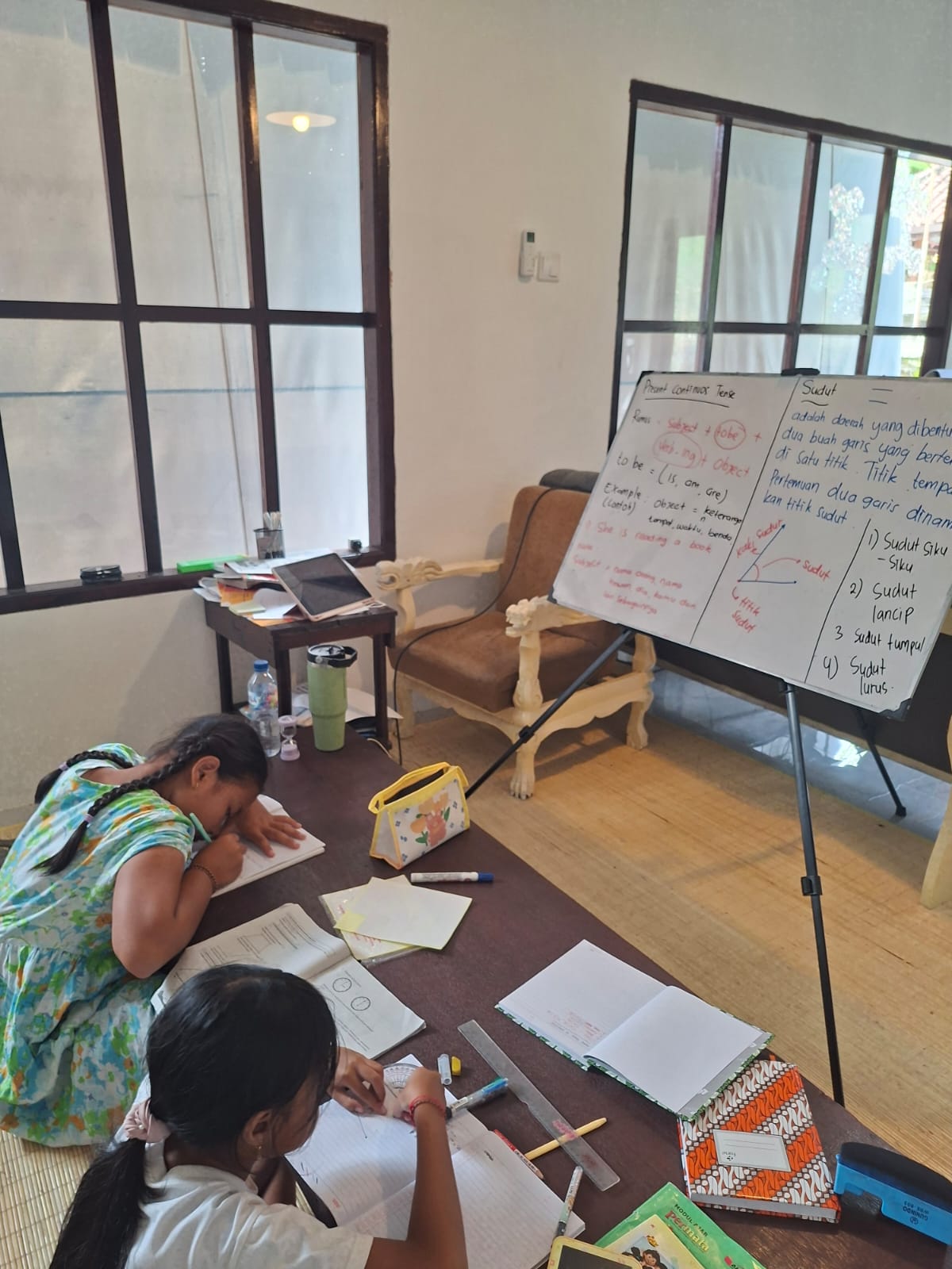 Suasana kelas SS Education